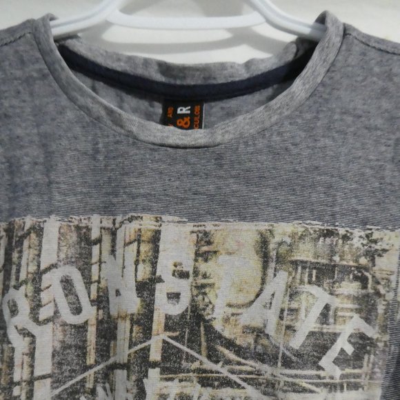 S & R SILLY & RIDICULOUS, 146/152, pinstriped graphic tee, EUC - Picture 4 of 11